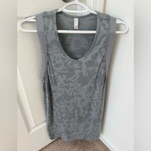 Under Armour Women’s Active Top  Gray